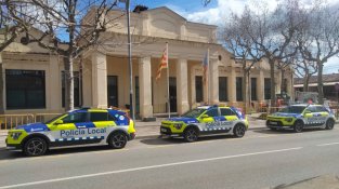 Cardedeu incorpora tres nous vehicles híbrids a la flota de la Policia Local