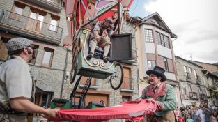 Terrassa es prepara per tornar al 1900 amb una Fira Modernista de més de 330 activitats dedicada a Alexandre de Riquer