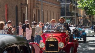 Terrassa es prepara per tornar al 1900 amb una Fira Modernista de més de 330 activitats dedicada a Alexandre de Riquer