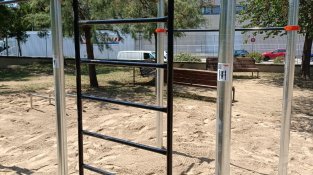 Cardedeu aposta per la cal·listènia i inaugura un nou parc esportiu al barri del Poble Sec