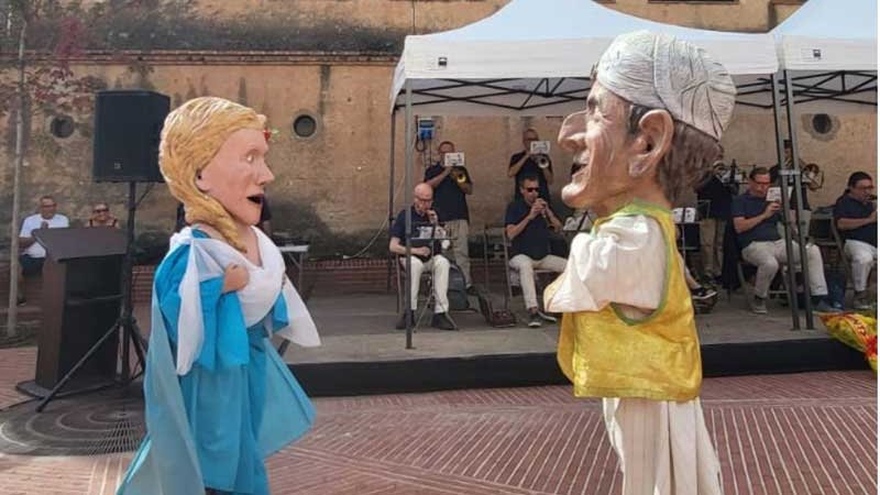 Bigues i Riells celebra una Diada emotiva amb la inauguració de la nova plaça i la presentació dels Gegants