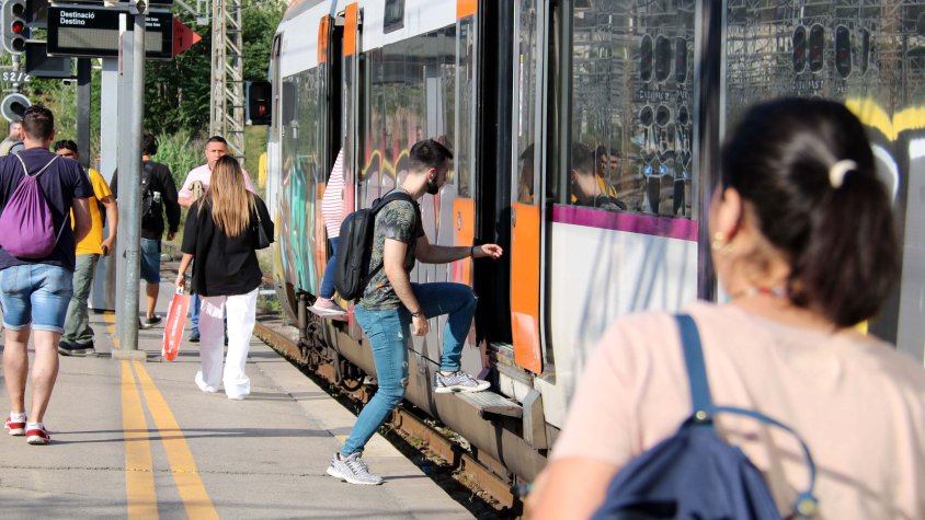 Tall temporal del servei de Rodalies entre Montcada Bifurcació i Cerdanyola aquest cap de setmana