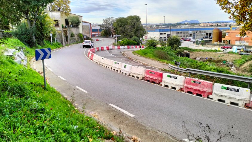 Inici de les obres a Martorelles per la construcció d'un nou pas de vianants i un semàfor a la carretera de la Roca