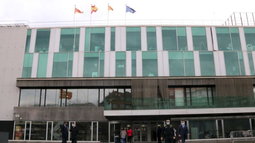 Façana de l'Ajuntament de Sant Cugat