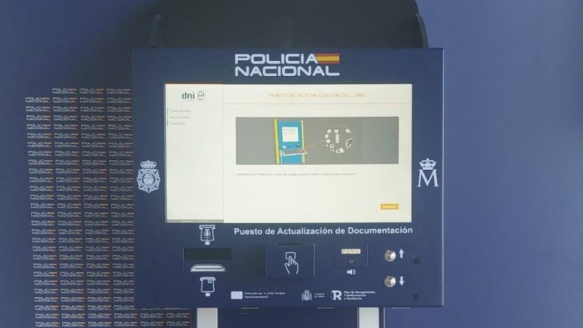 Mollet estrena un punt d’actualització del DNI electrònic
