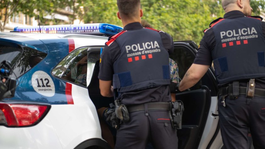 Els Mossos detenen un home a Rubí per difondre a les xarxes socials missatges racistes