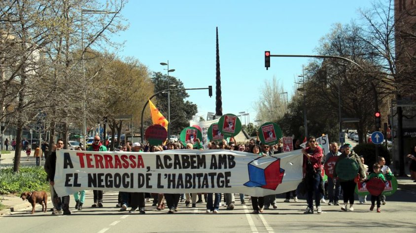 Manifestació a Terrassa "Acabem amb el negoci de l'habitatge"