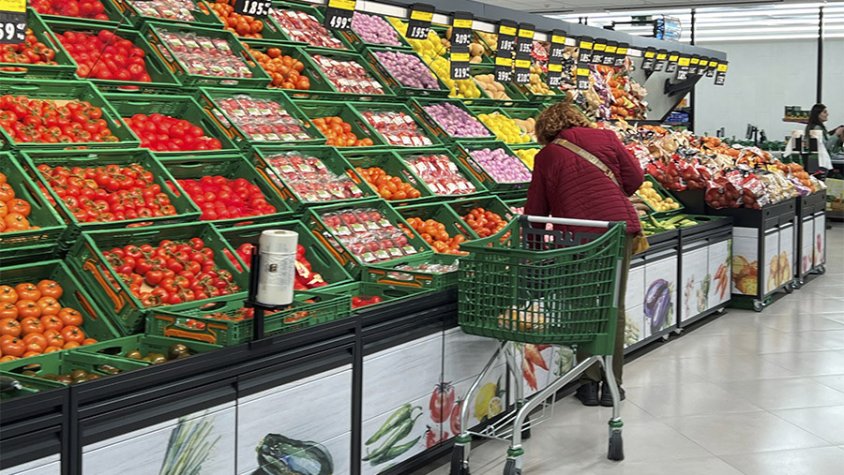 Mercadona impulsa la contractació de gairebé 200 treballadors al Vallès Occidental per reforçar el servei de comandes 'online'