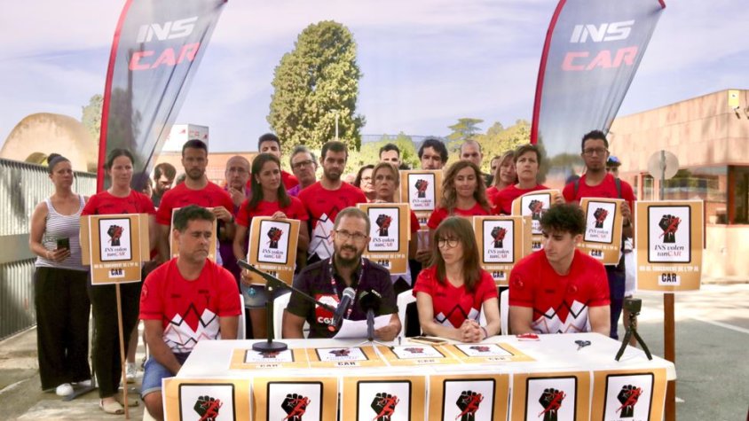 Roda de Premsa de l'Assamblea de Treballadors de l'Institut CAR