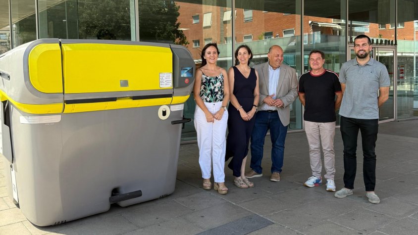 Mollet aposta pels contenidors intel·ligents per millorar el reciclatge al municipi