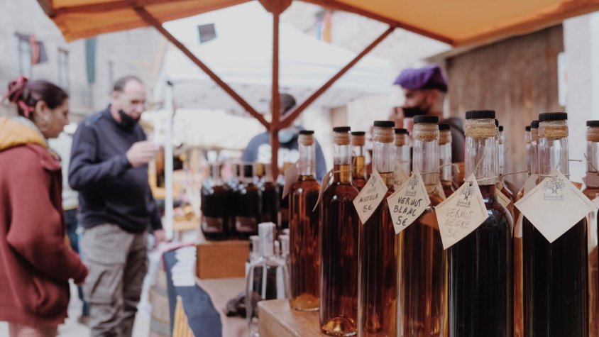 El rebost de les bruixes torna a Caldes de Montbui amb tretze parades dedicades a les dones processades per bruixeria