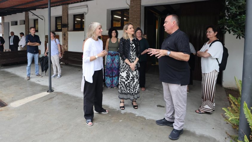 Granollers aprofita la visita de la consellera per demanar finançament d’una residència per a la gent gran