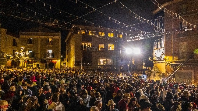 L’Escaldàrium 2025 desafia la pluja i fa història amb una edició sense música en directe