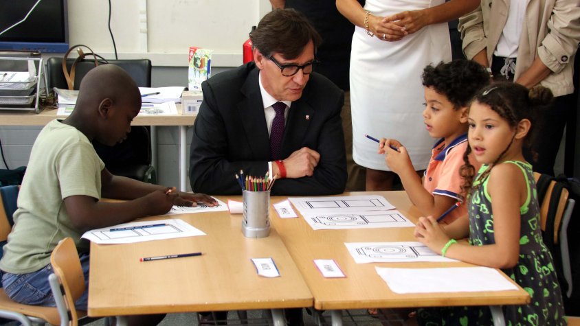 Illa ha inaugurat el curs escolar a l’Escola Ponent de Granollers amb més professors i sense mòbils a les aules