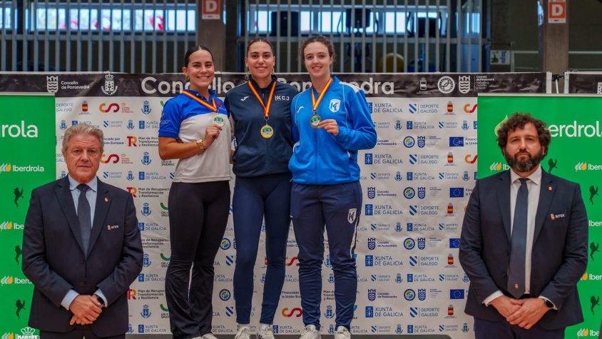  Els santcelonins Júlia Just Clopes i Joan Just Clopes guanyen l’or i el bronze a la Lliga Nacional Cadet i Sènior de karate