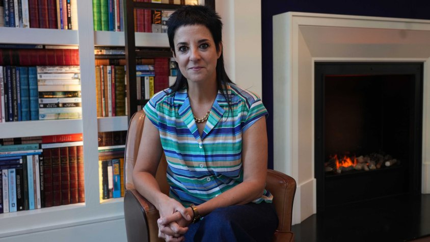 La sabadellenca Gemma Ruiz publica ‘Una dona de la teva edat’, una novel·la que converteix la menopausa en un crit de llibertat