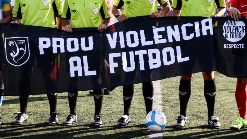 Els clubs del Maresme i del Vallès Oriental s’alcen contra la violència després de l’agressió a un àrbitre a la sortida d'un partit d'alevins al Masnou