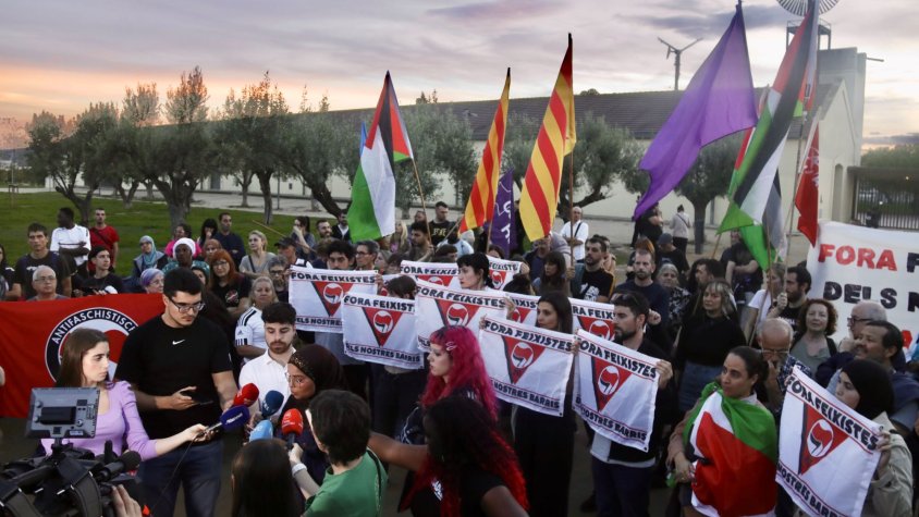Protestes contra Vox a Sabadell