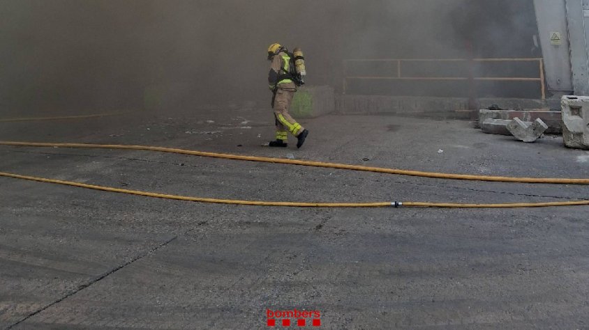 Incendi a una planta de reciclatge a Sabadell