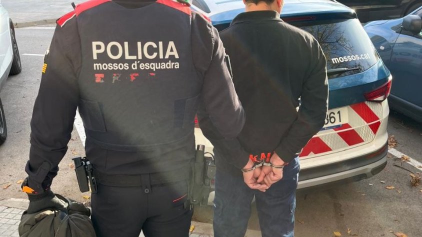 Detenen tres membres d’una xarxa internacional dedicada al tràfic de marihuana a Santa Perpètua de Mogoda