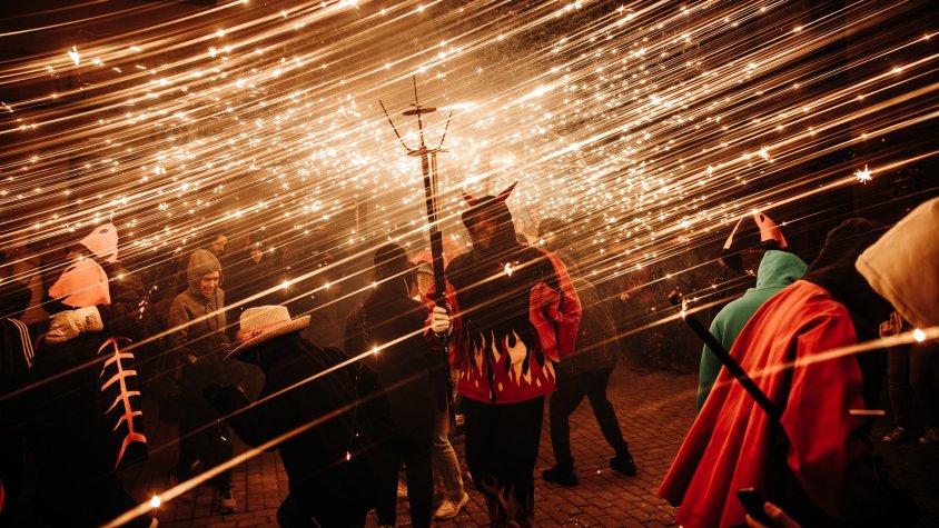 Gegants, foc i música marquen la Festa Major d’Hivern de Sant Vicenç a Mollet del Vallès