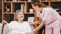 La importància de l'assistència domiciliària per a les persones grans i amb dependència