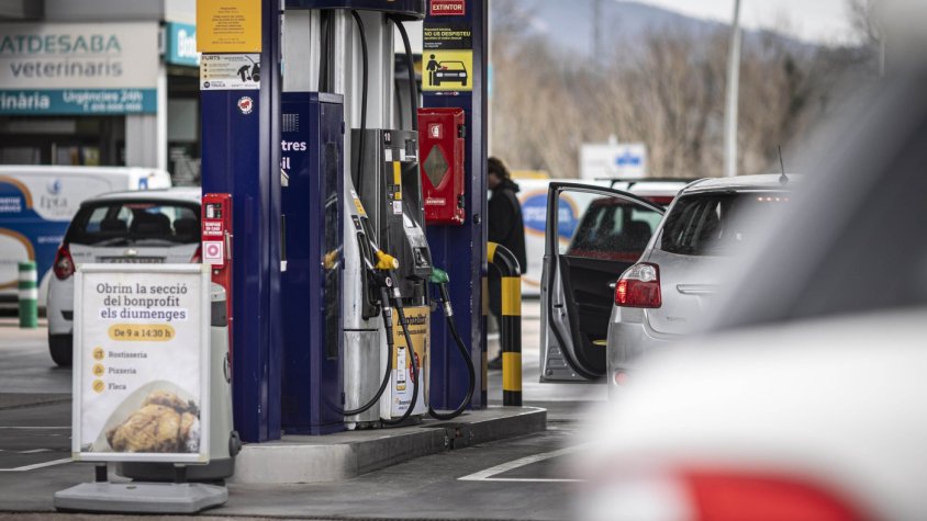 L'encariment dels carburants per la guerra dispara la inflació fins al 3,1% al març a Catalunya