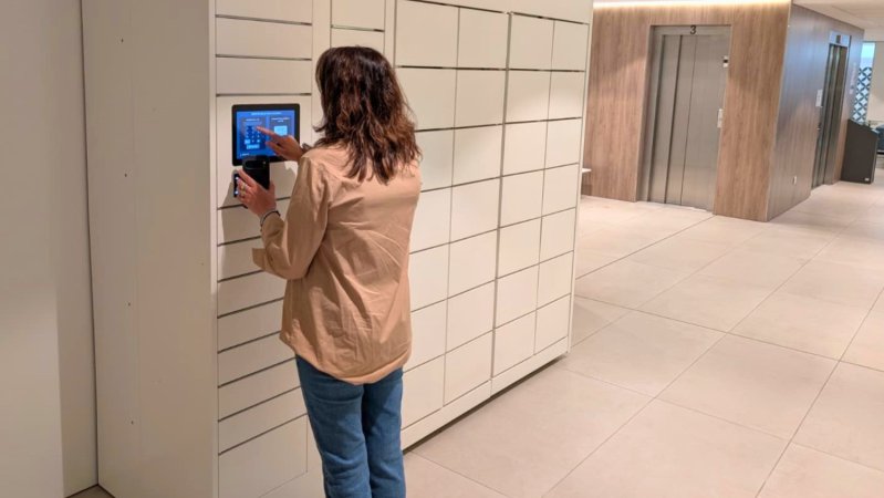 L’Hospital de Granollers implanta un sistema digital per recollir la medicació en un contenidor intel·ligent i evitar cues i horaris