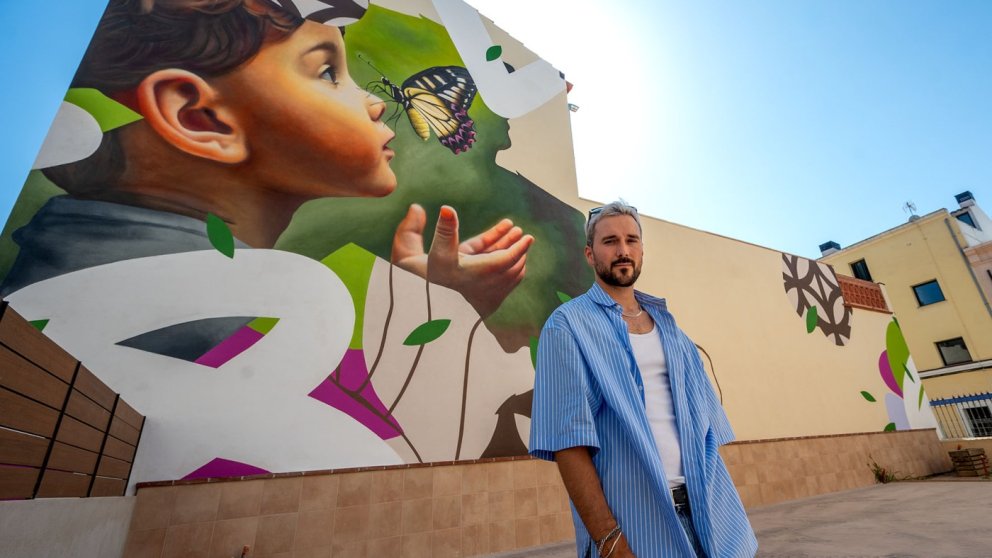 “Ser artista és tenir una veu pròpia, i la meva és pintar un planeta millor”