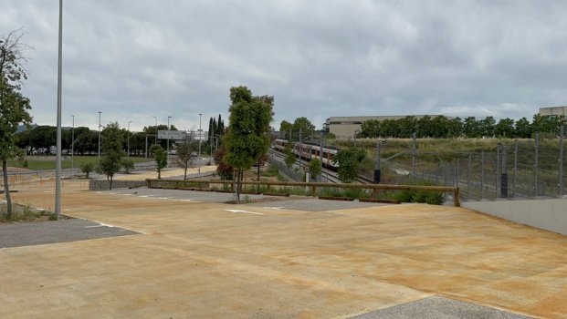 Sabadell estrena un aparcament gratuït de 68 places per millorar l'estacionament a Can Feu i Gràcia