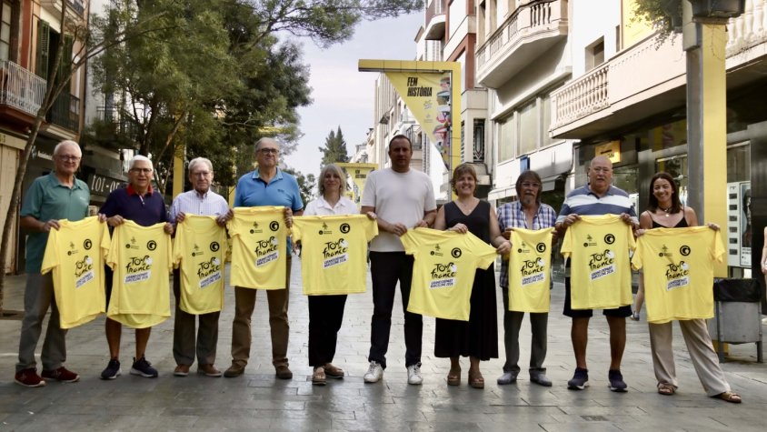 Granollers obre l’Espai Tour amb música, botigues, bicicletes i una pantalla gegant abans de la sortida de la tercera etapa