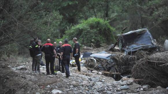 Els Bombers troben un cadàver en un cotxe dins d'una riera seca a Ullastrell
