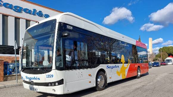 Mollet incorpora un nou autobús 100% elèctric a la flota de transport urbà