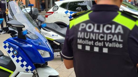 La Policia Local de Mollet deté el presumpte autor d'incendiar cinc contenidors a Can Borrell