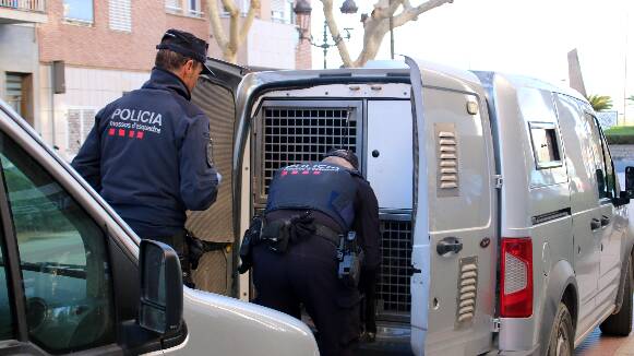 Operatiu policial contra el blanqueig de capitals a Sant Cugat per desarticular una xarxa criminal