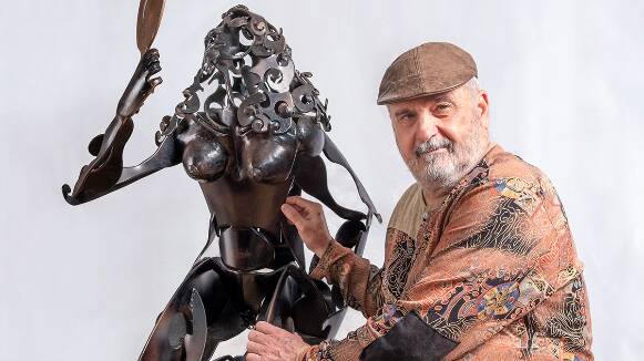 L'escultor de Martorelles, Ricard Mira, celebra 4 dècades d'art amb una nova exposició i un llibre retrospectiu