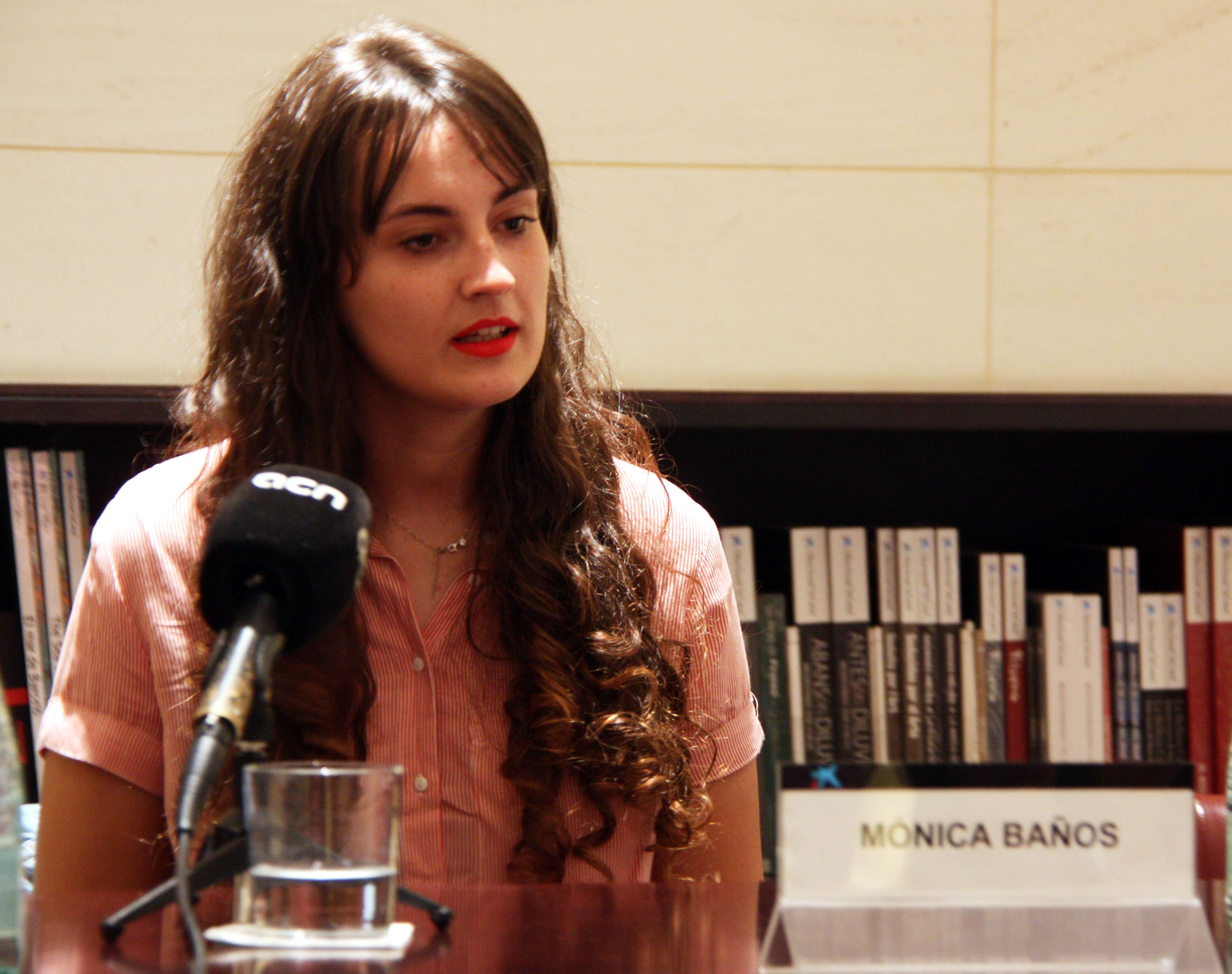 Mónica Baños guanya la sisena edició del Premi Literari La Caixa / Plataforma de novel·la juvenil