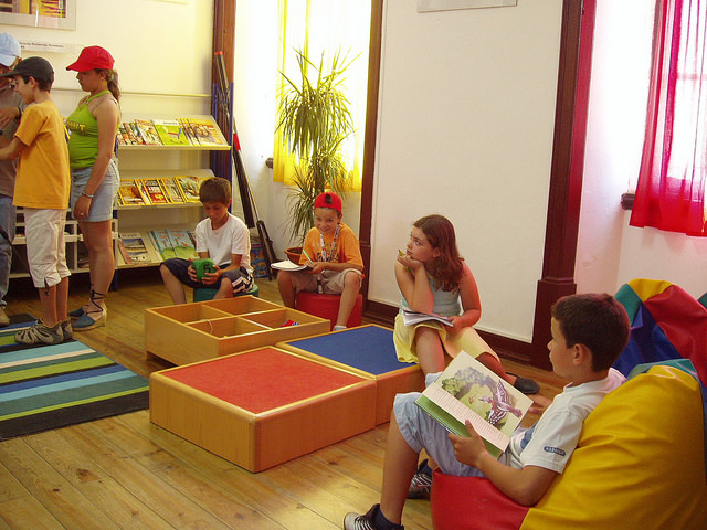 L'escola La Mirada de Sant Cugat inicia el curs en una biblioteca pels retards en les obres d'ampliació del centre