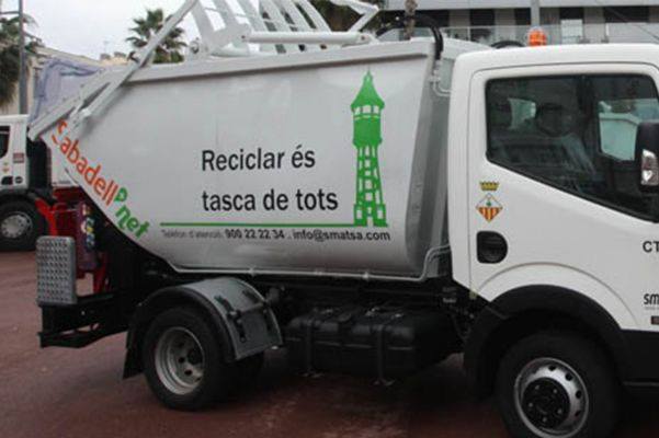 L'empresa de neteja Smatsa es compromet a retirar l'ERO després d'arribar a un acord amb l'Ajuntament de Sabadell