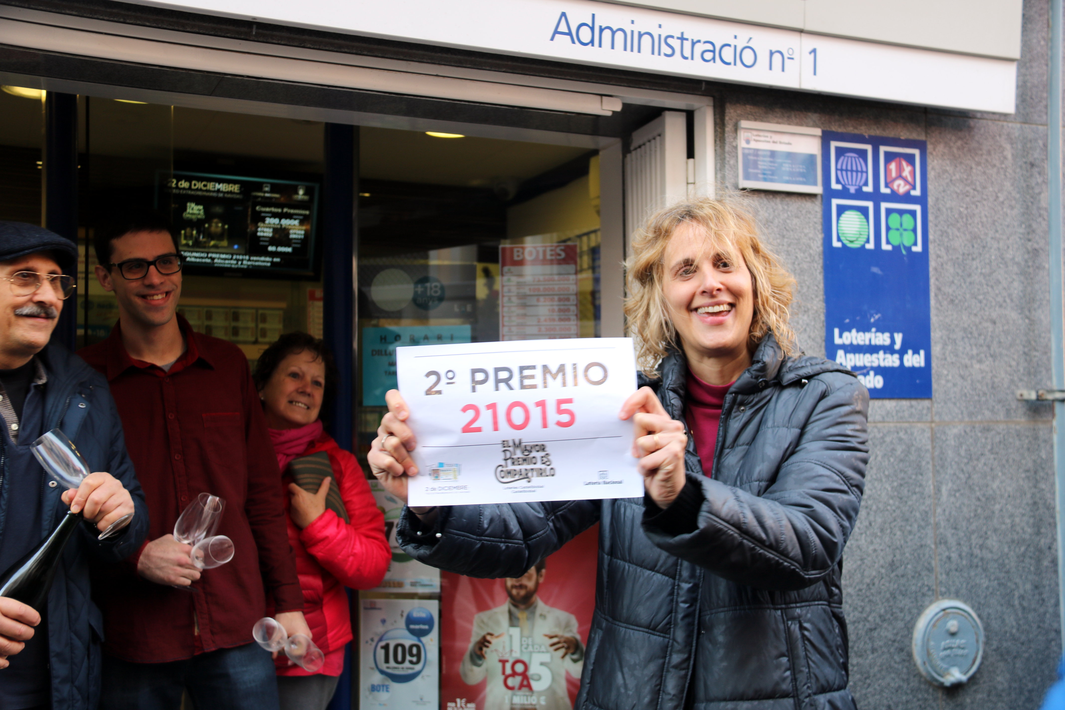 Castellbisbal celebra amb els afortunats els 1.250.000 euros repartits