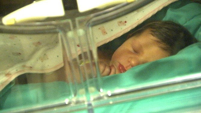 El primer nadó del 2019 nascut en un hospital públic és l'Emma, una nena que va néixer a les 0.13 hores a Mútua Terrassa