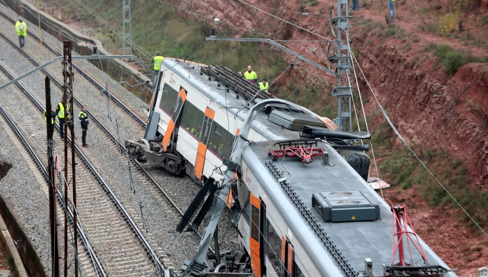 Investiguen dos membres d'Adif pel descarrilament mortal d'un tren a Vacarisses