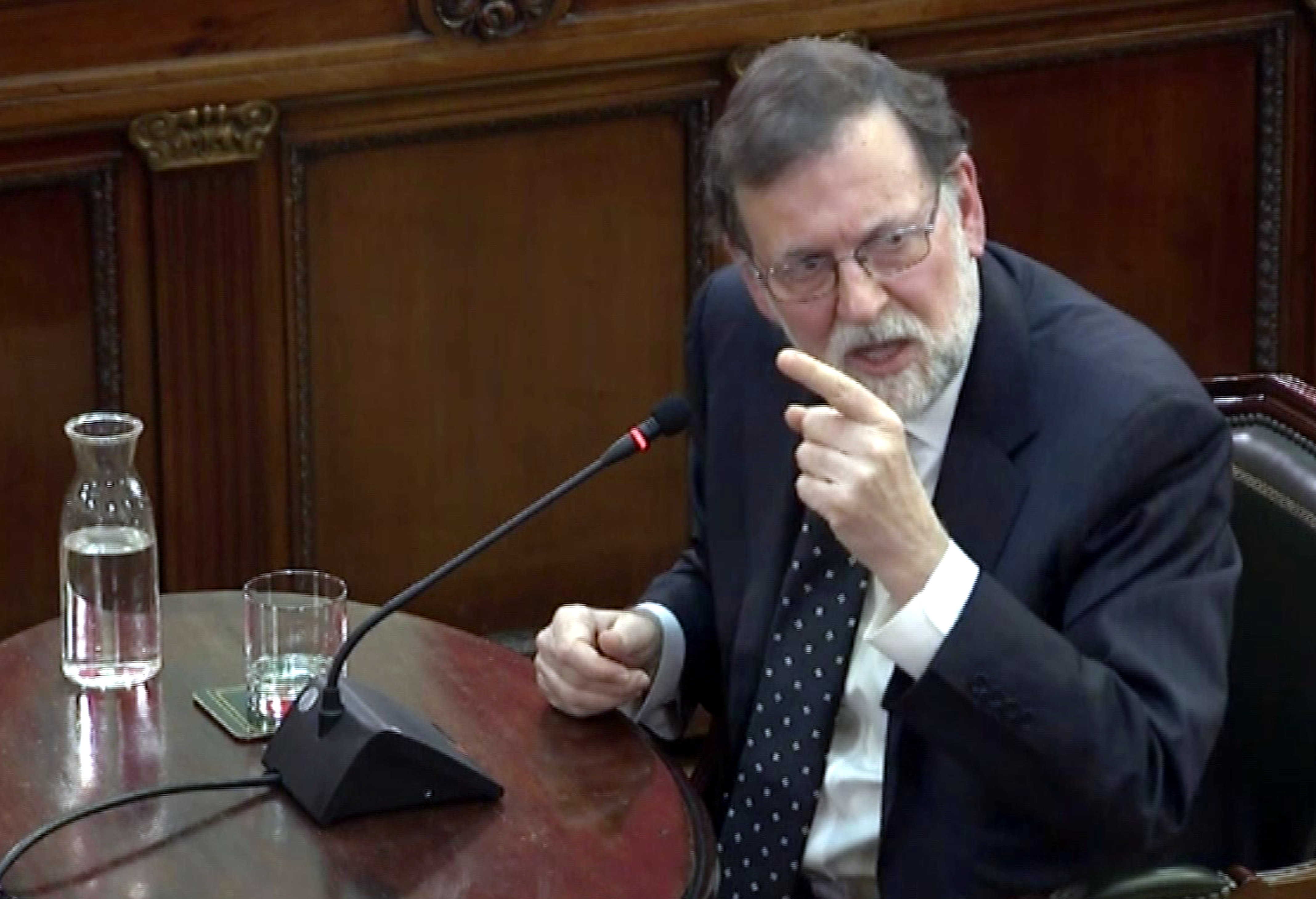 Rajoy: "Mai hi va haver res de què parlar, els vaig deixar clar que no hi hauria un referèndum"