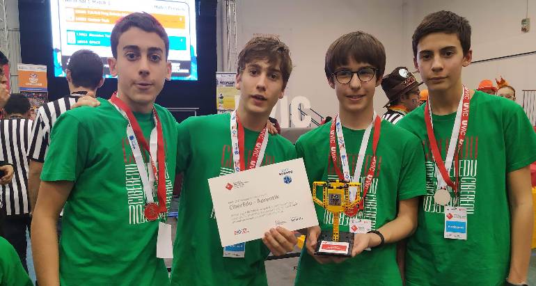 Quatre joves de Granollers nominats a la selecció estatal d'un Premi Internacional d'Innovació