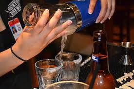 S´augmenta les mesures per combatre la venda d'alcohol a menors a Castellar del Vallès