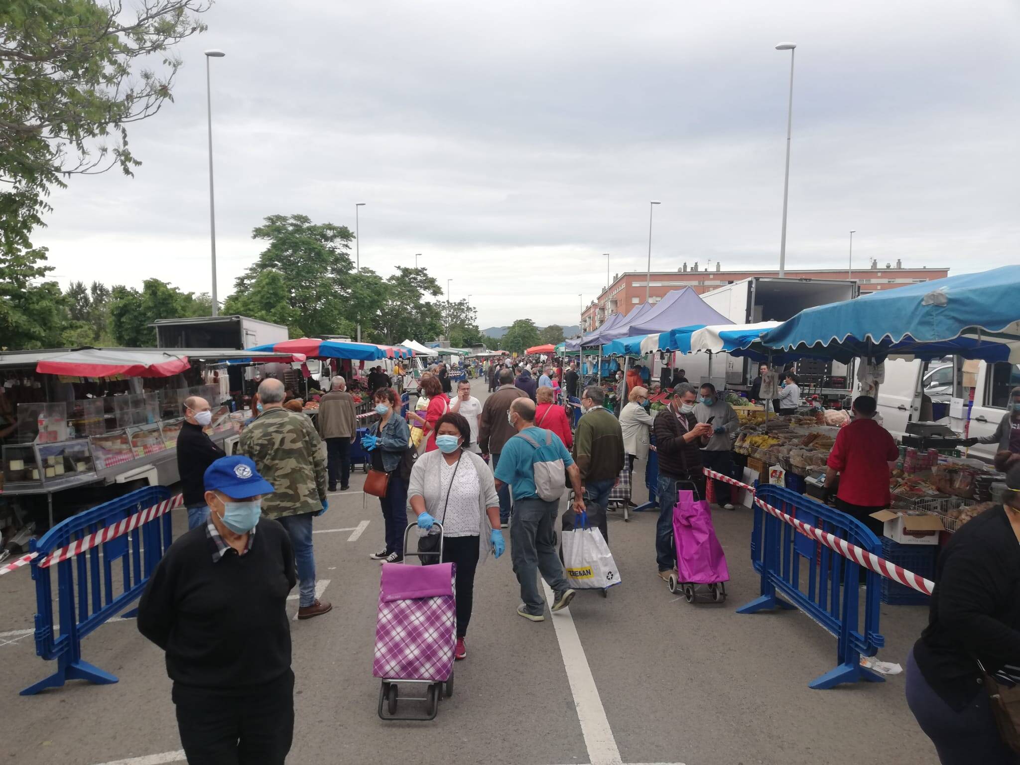 El mercat de Canovelles comptarà amb parades no alimentàries a partir d´aquest diumenge