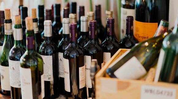 Segons un estudi de la UAB, reutilitzar les ampolles de vi reduiria un 28% l'emissió de gasos amb efecte hivernacle