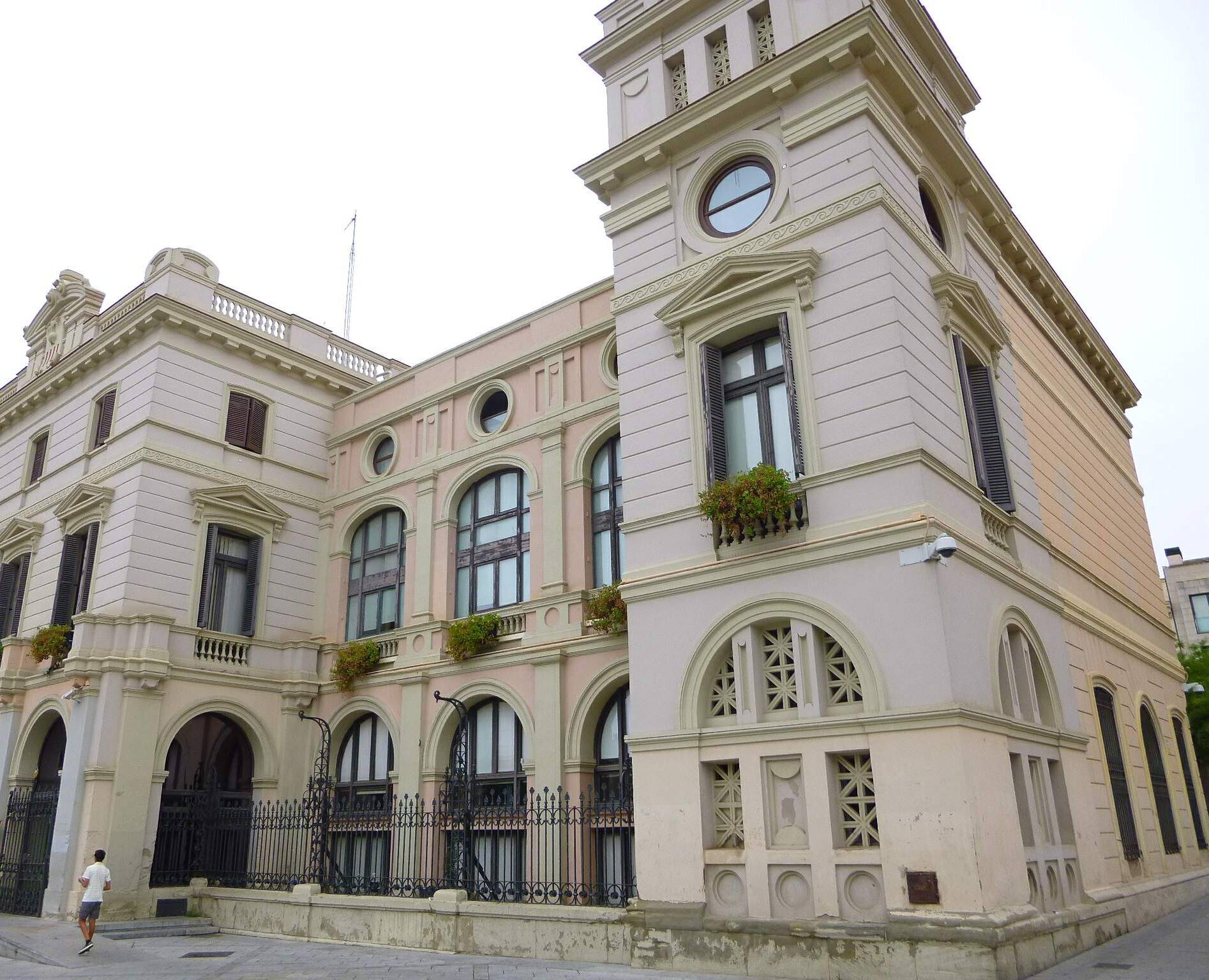 L' Ajuntament de Sabadell aprova aportar 40.000 euros per l'estudi dels habitatges al barri dels Merinals