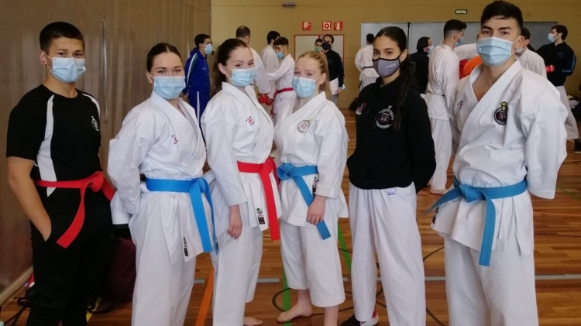 El Club Karate Montornès fa 5 podis al Campionat de Cataunya Sènior