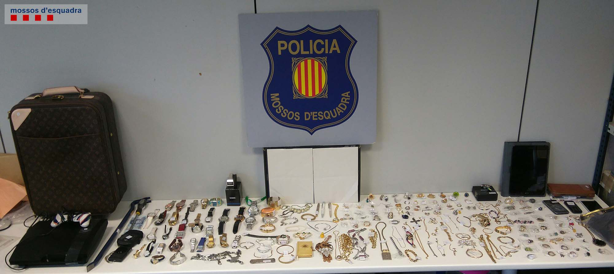 Ingressen a presó dos homes especialitzats en robatoris a cases d'urbanitzacions d'arreu de Catalunya